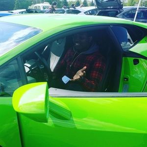 Meet your Posher, Wesley